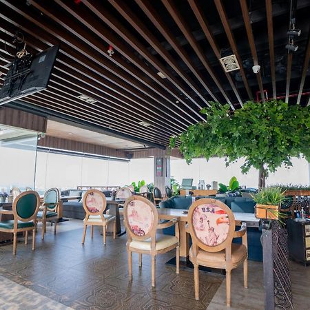 Belviu Hotel Bandung Buitenkant foto