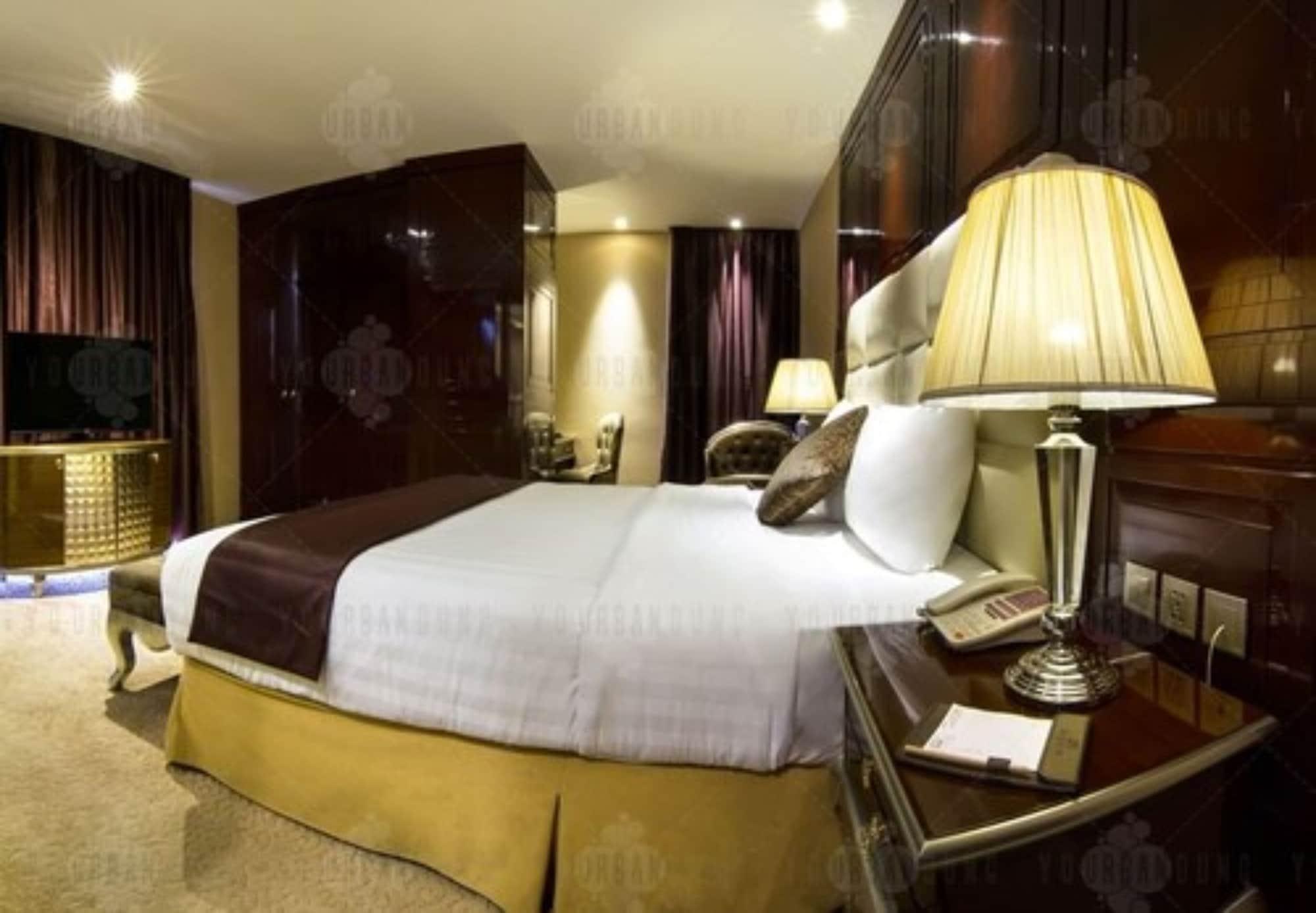Belviu Hotel Bandung Buitenkant foto