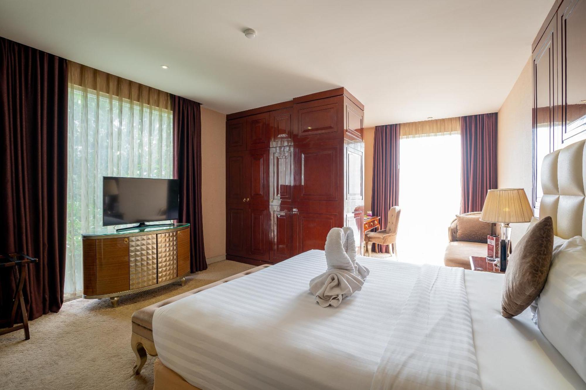 Belviu Hotel Bandung Buitenkant foto