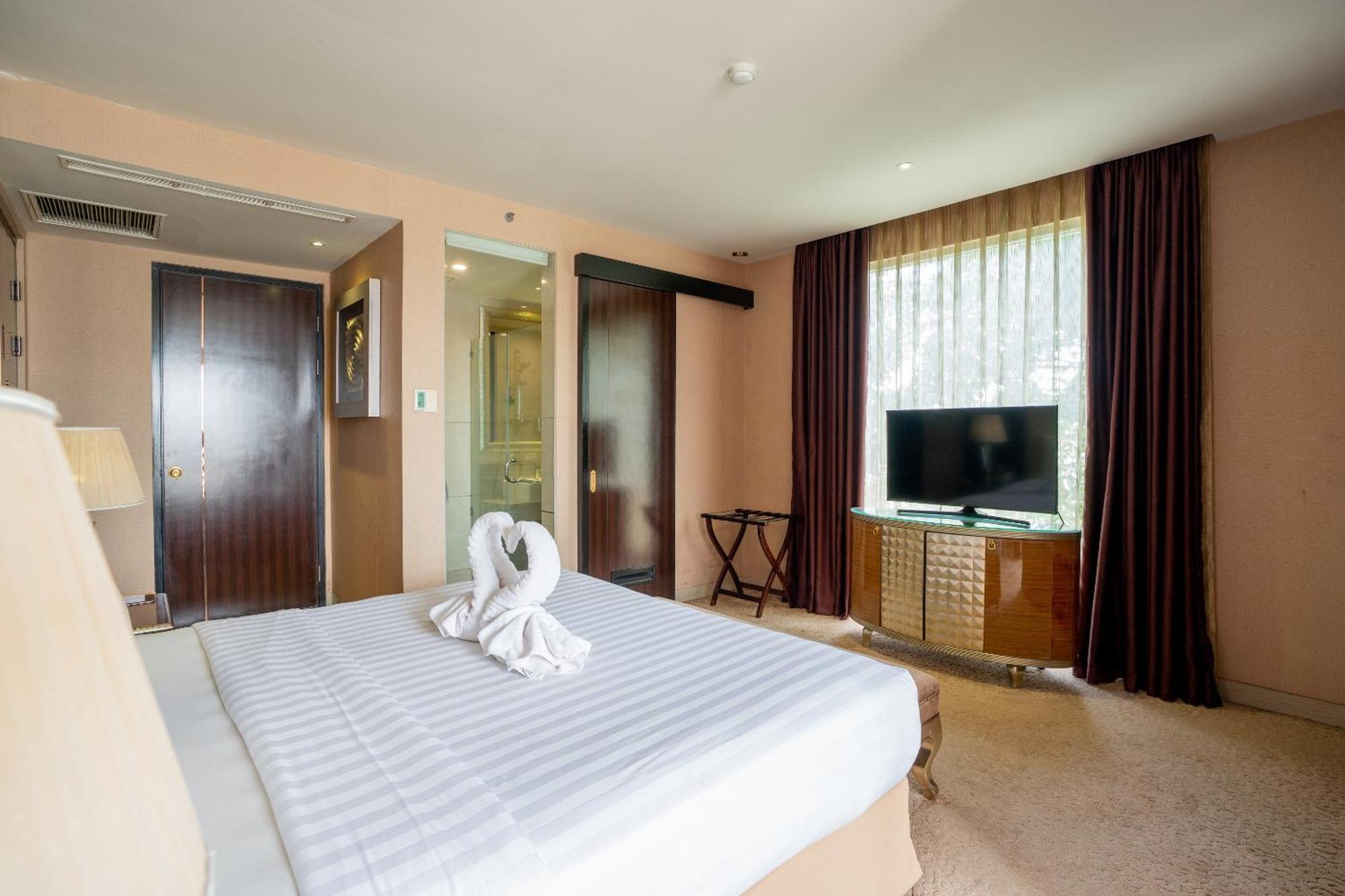 Belviu Hotel Bandung Buitenkant foto