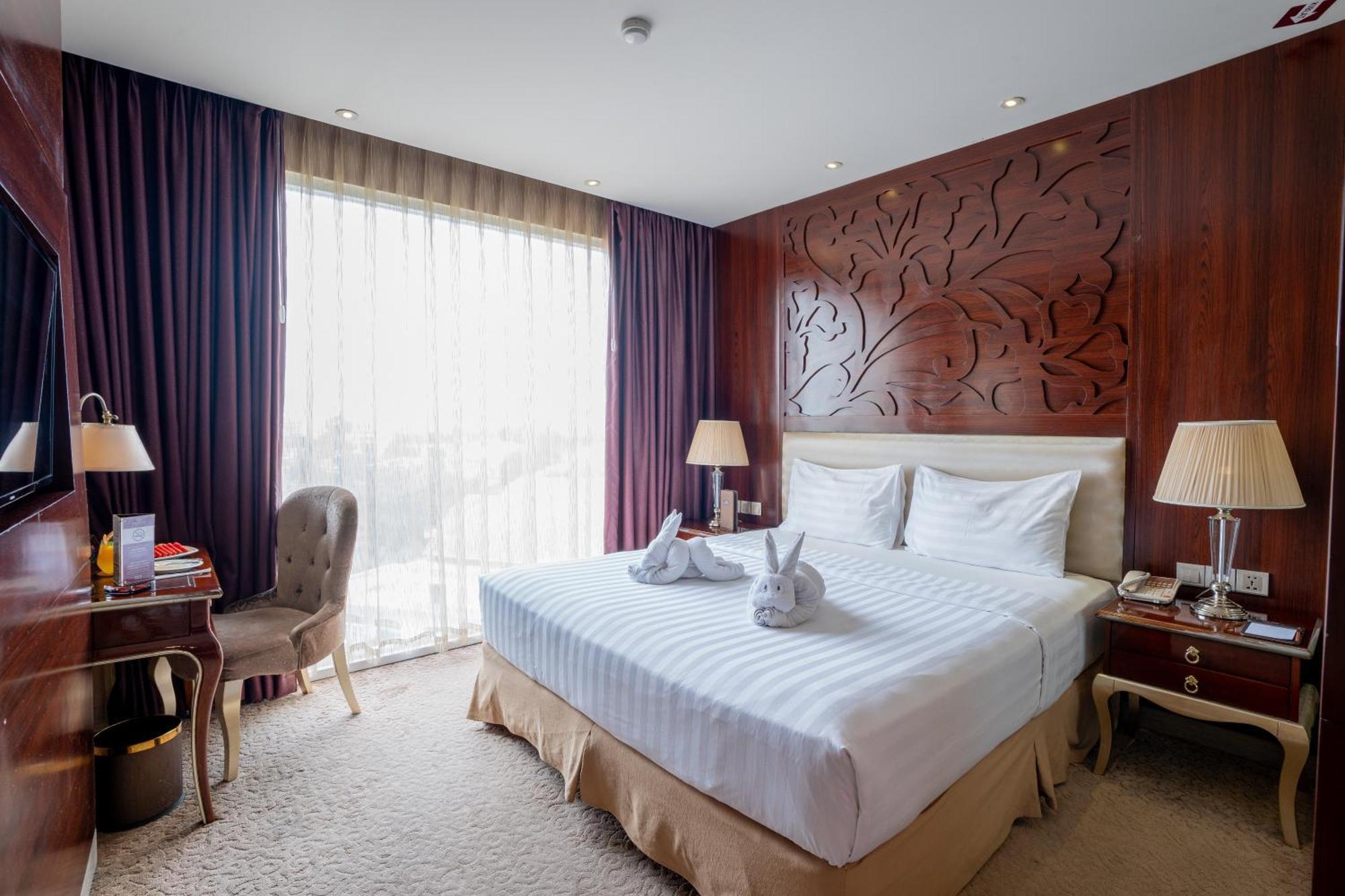 Belviu Hotel Bandung Buitenkant foto