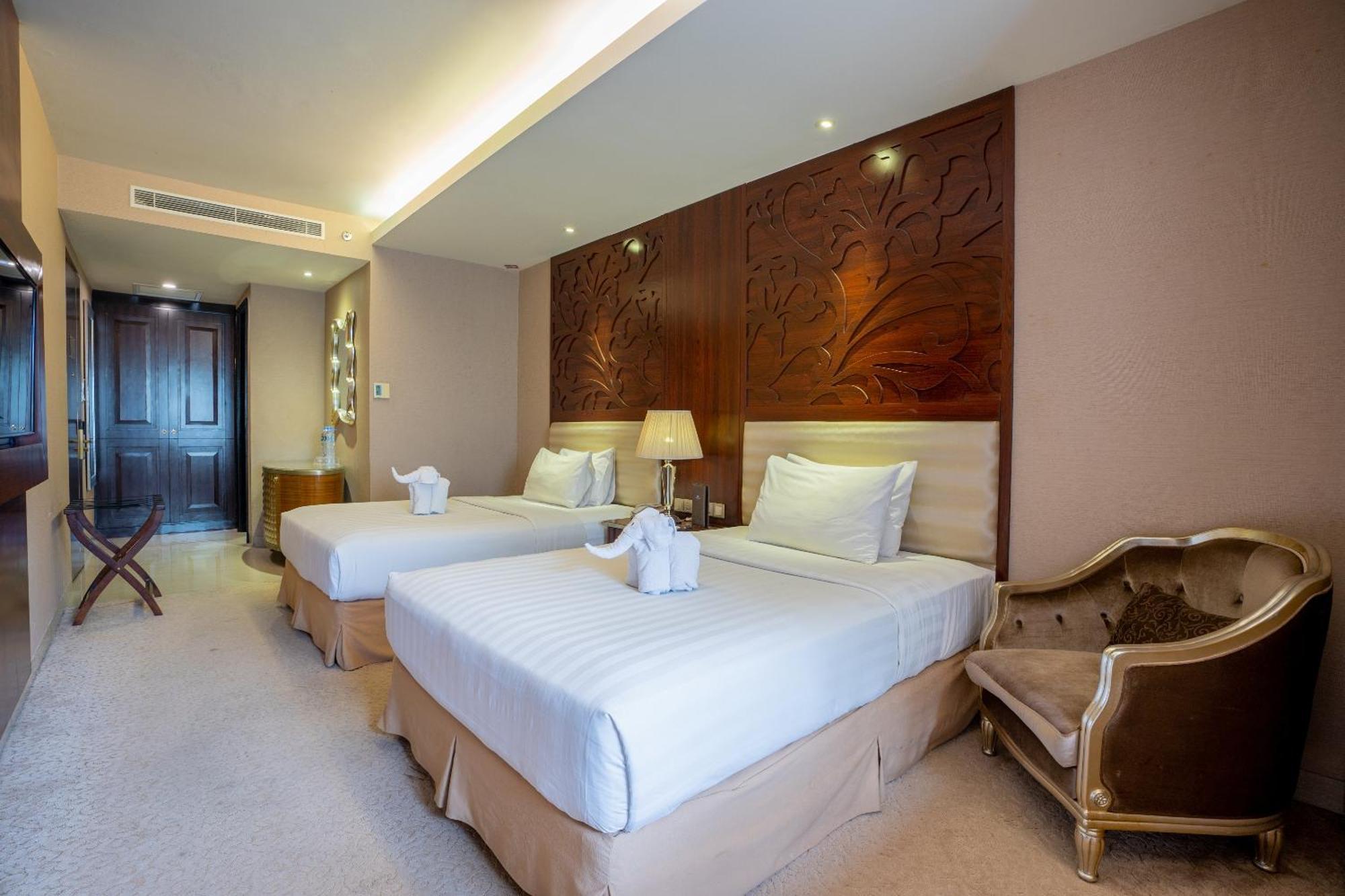 Belviu Hotel Bandung Buitenkant foto