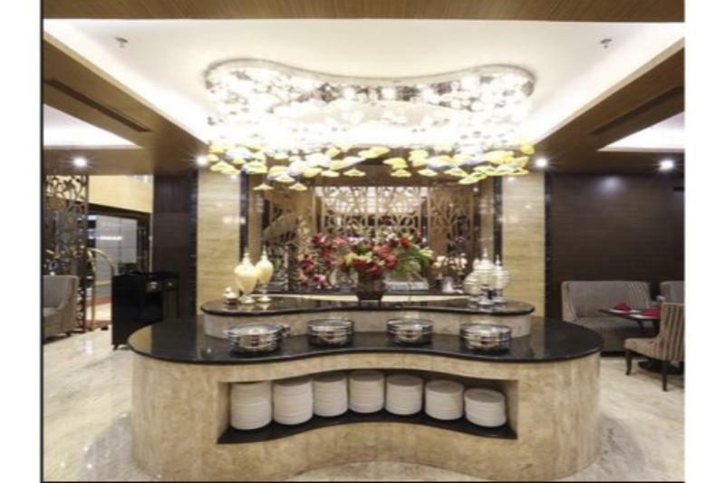 Belviu Hotel Bandung Buitenkant foto