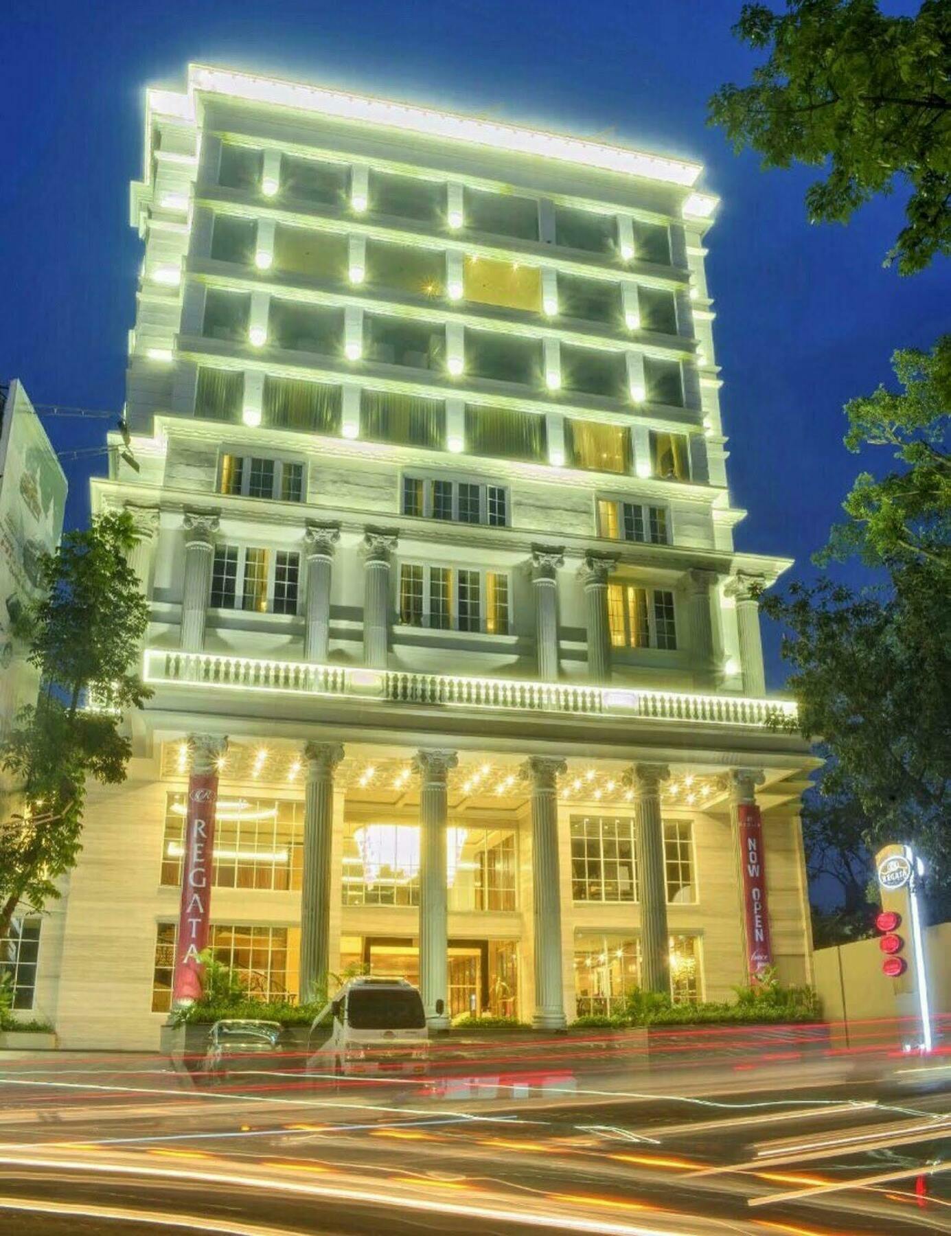 Belviu Hotel Bandung Buitenkant foto