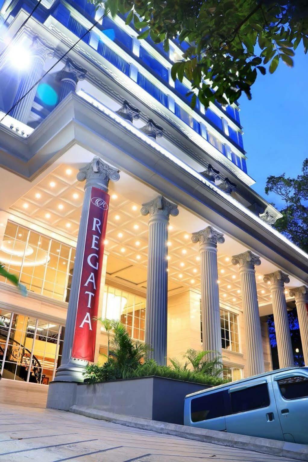 Belviu Hotel Bandung Buitenkant foto